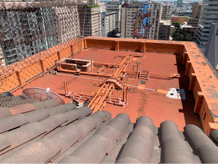 Overview of flat roof and terra cotta tiles 