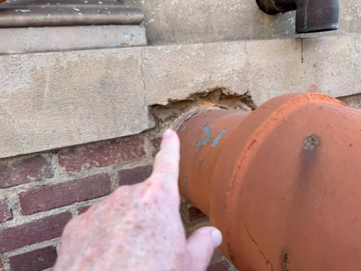 Pipe penetrations must be sealed with 1047 